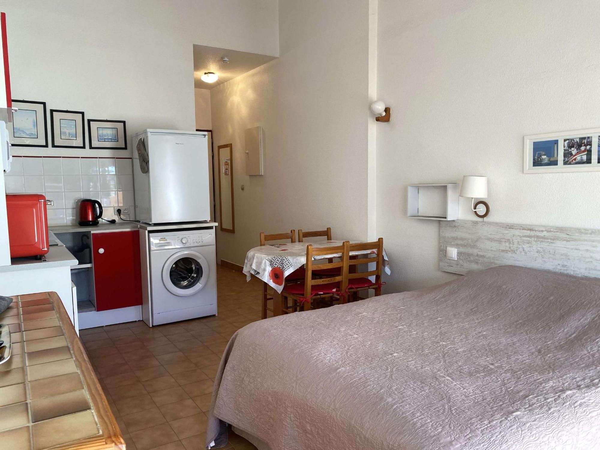 Studio Cosy Avec Terrasse, Parking, Proche Thermes - Balaruc-Les-Bains - Fr-1-553-89 Ngoại thất bức ảnh
